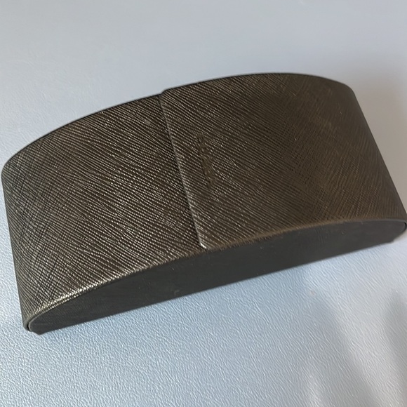 Beautiful Prada Sunglasses - Picture 8 of 9